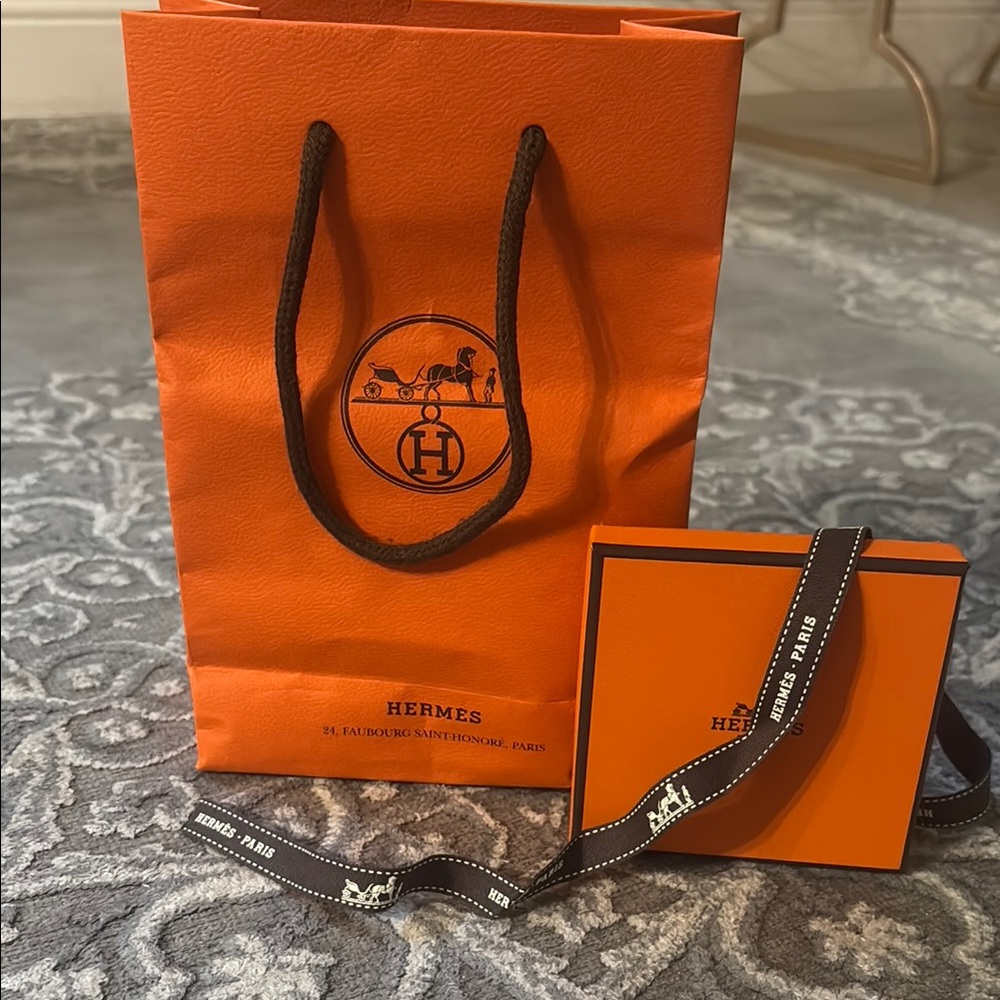 Authentic Hermes Packaging Set